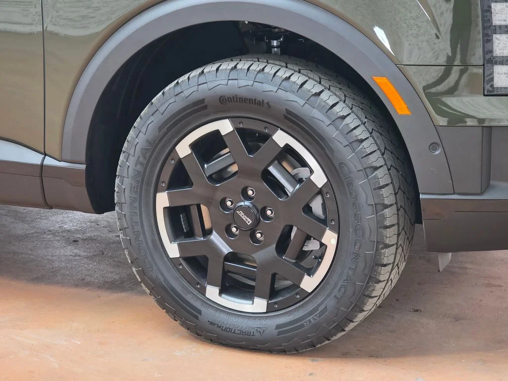 New 2026 Titan Green Hyundai XRT Pro image 7