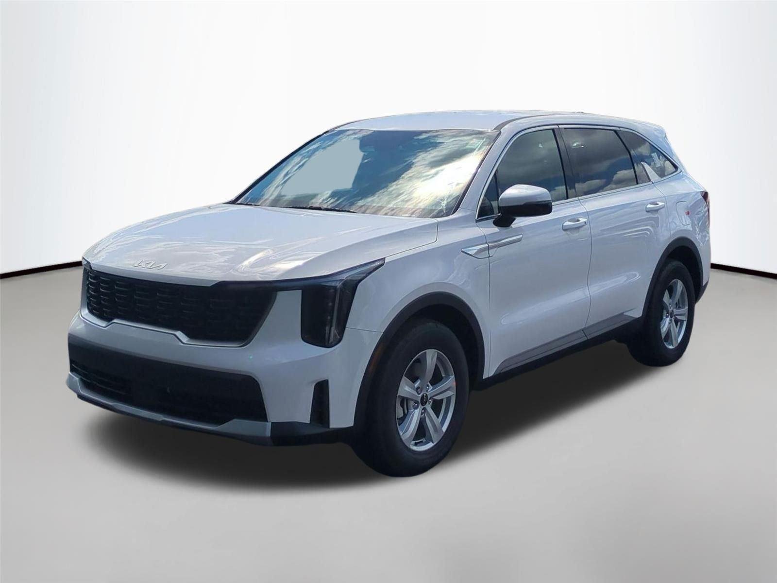 2026 Kia Sorento LX AT's photo