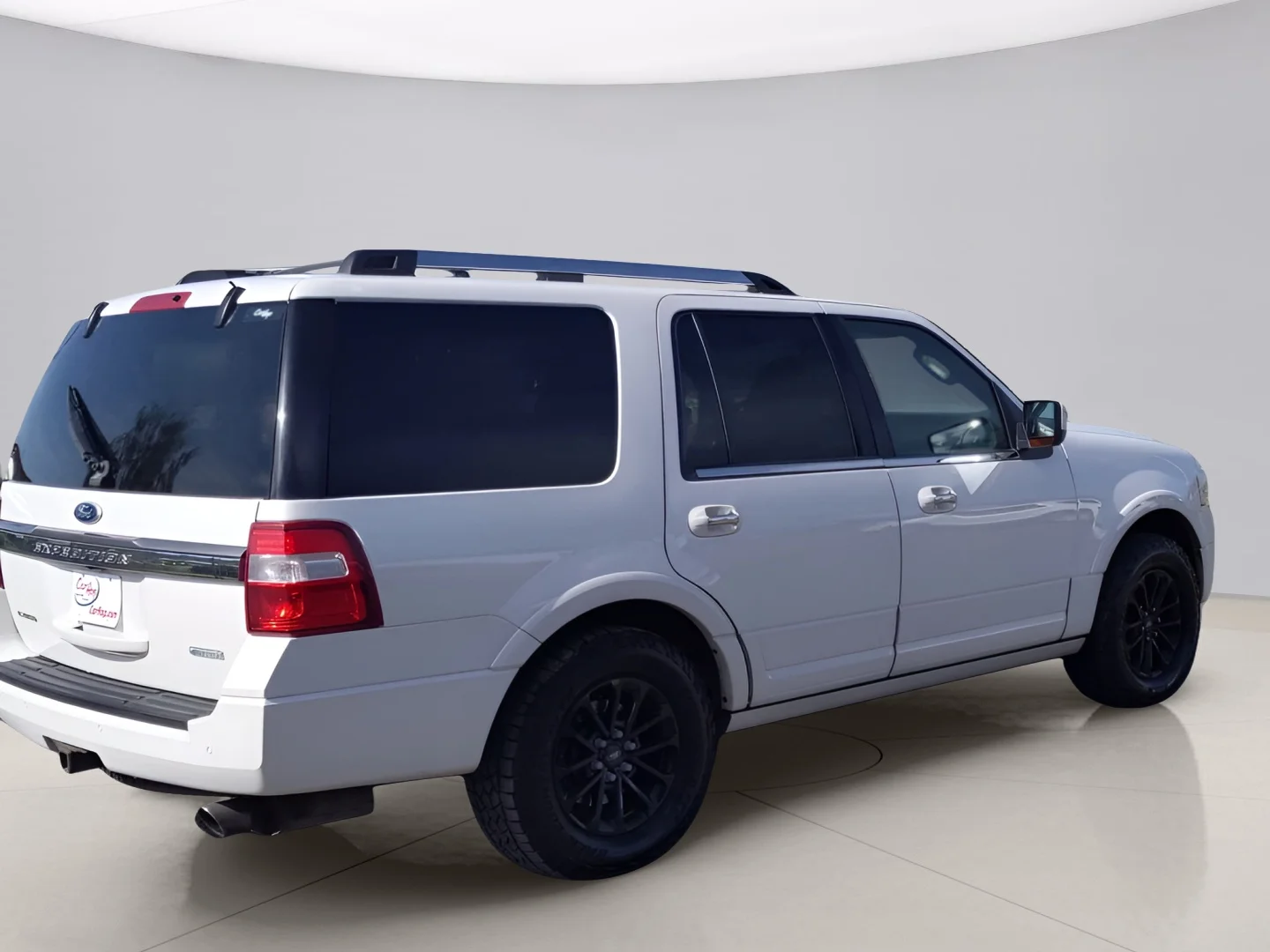 Used 2015 White Ford LIMITED image 6