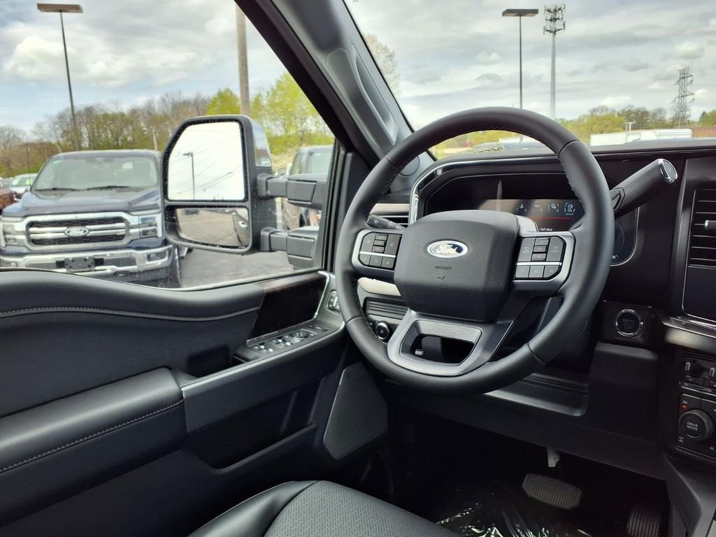 New 2026 Agate Black Metallic Ford F-250® Lariat® image 24