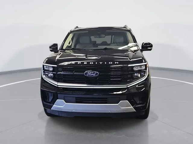 Used 2025 Black Ford Platinum image 5