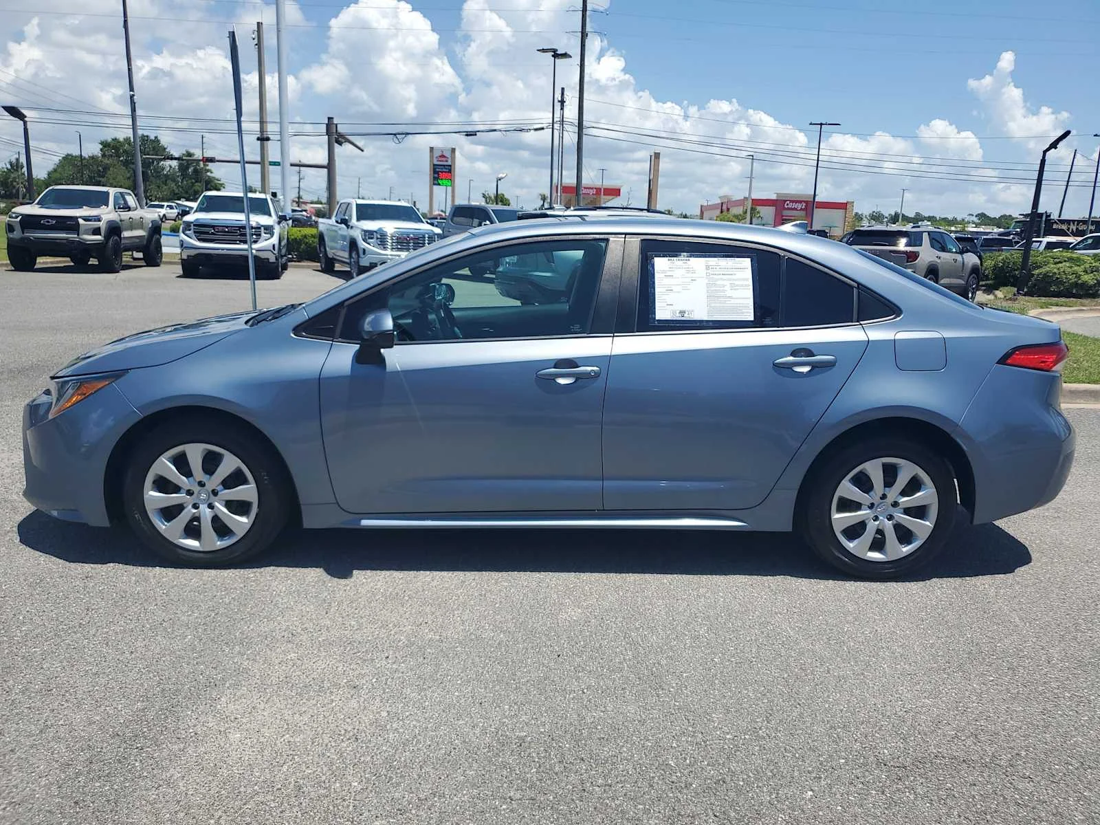 Used 2024  Toyota LE image 2