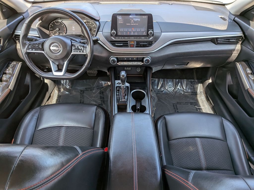 Used 2024 Silver Nissan 2.5 SR image 5