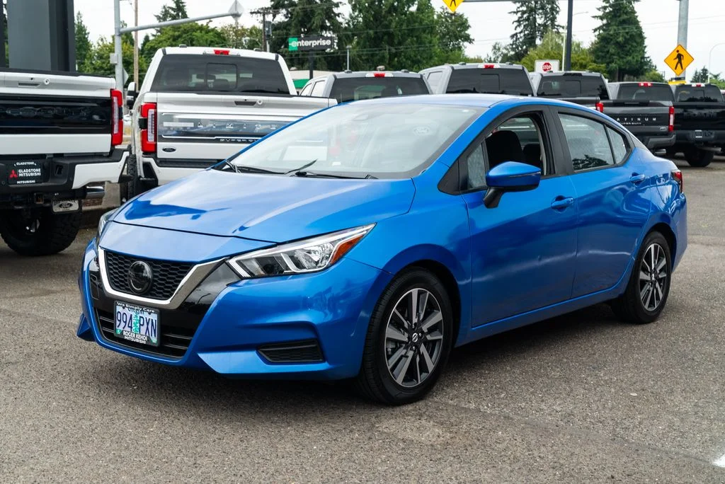Used 2021 Blue Nissan 1.6 SV image 3