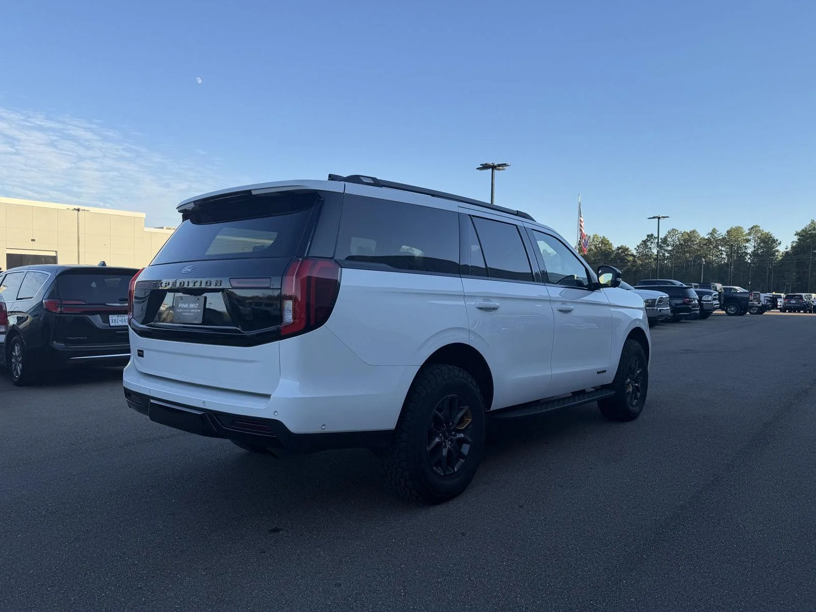 Used 2025 Star White Metallic Tri-Coat Ford Tremor image 6