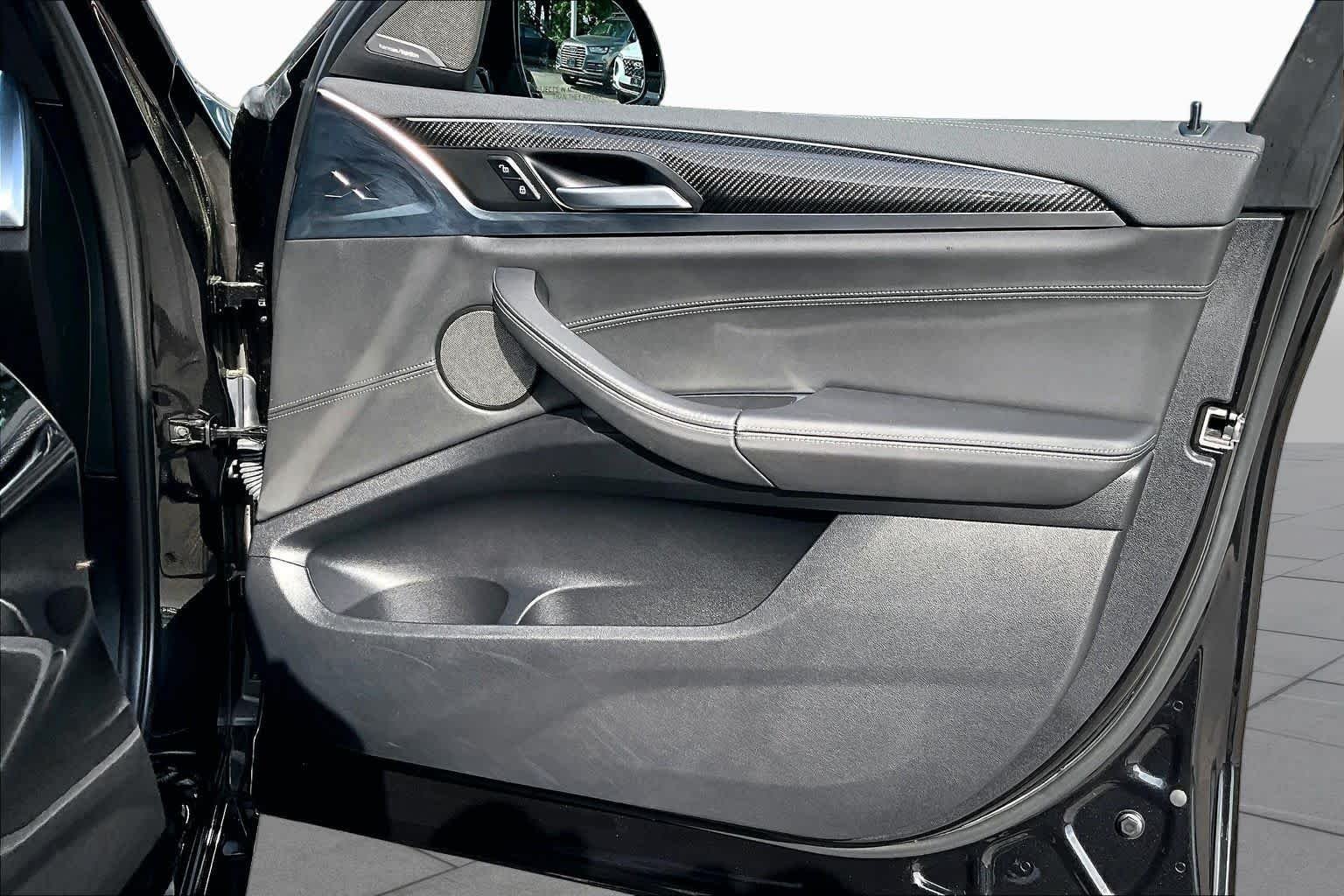 Used 2023 Black Sapphire Metallic BMW  image 21