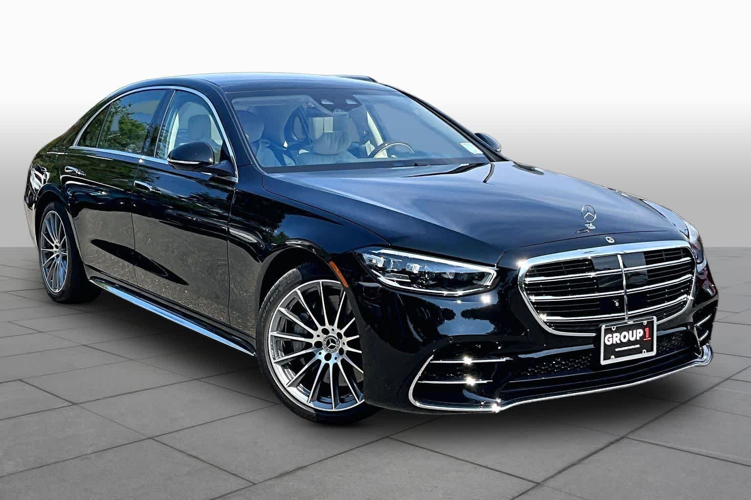 Used 2025 Black Mercedes-Benz S 580 image 3