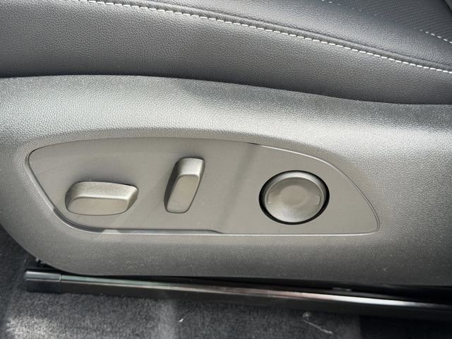 2026 Chevrolet Traverse LT - Photo 26
