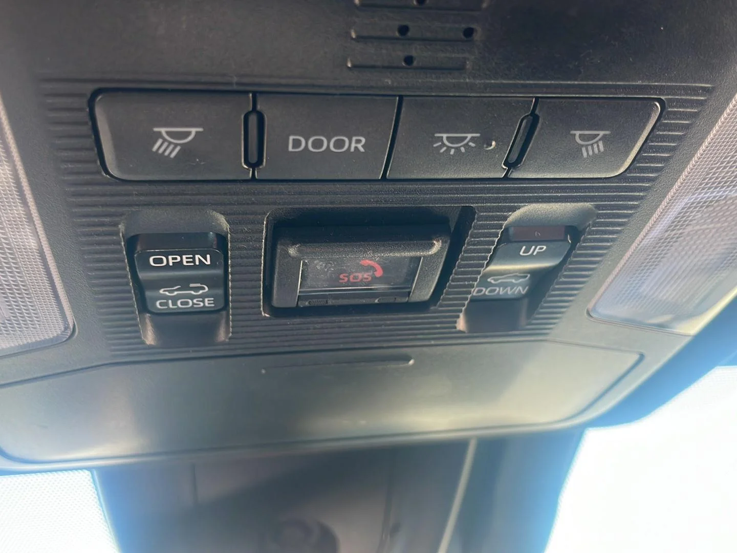 Used 2022 Magnetic Gray Metallic Toyota SE image 6