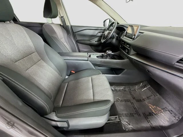 Used 2025 Gray Nissan SV image 26
