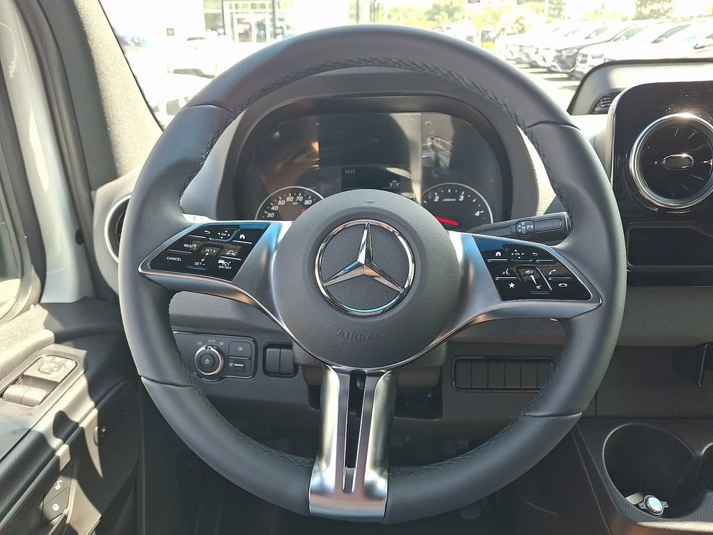New 2026 Arctic White Mercedes-Benz Cargo 144 WB image 38
