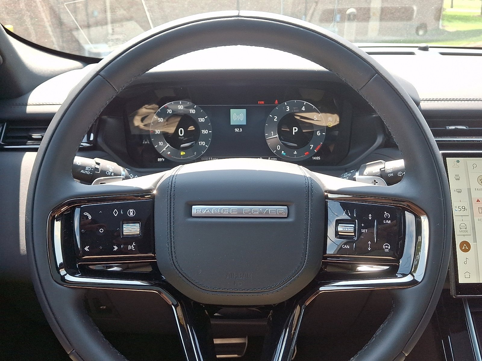 New 2026 Fuji White LAND ROVER Dynamic SE image 16