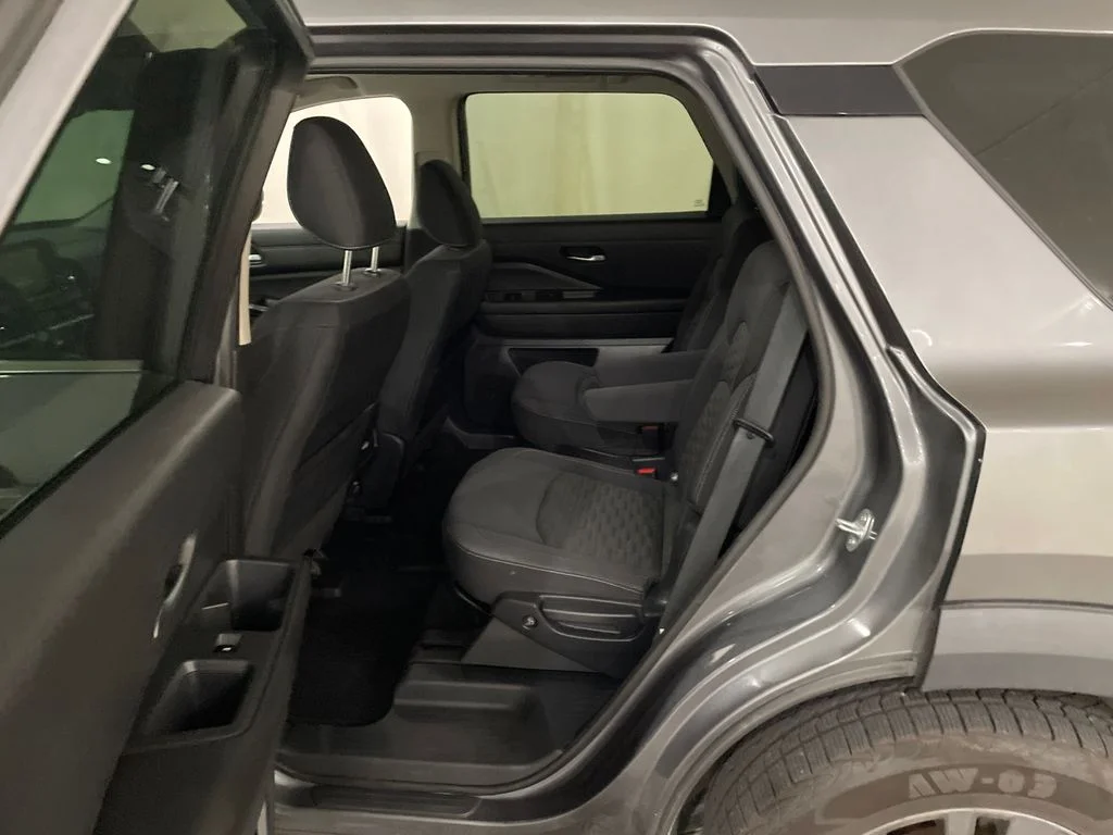 Used 2022 Gun Metallic Nissan SV image 30