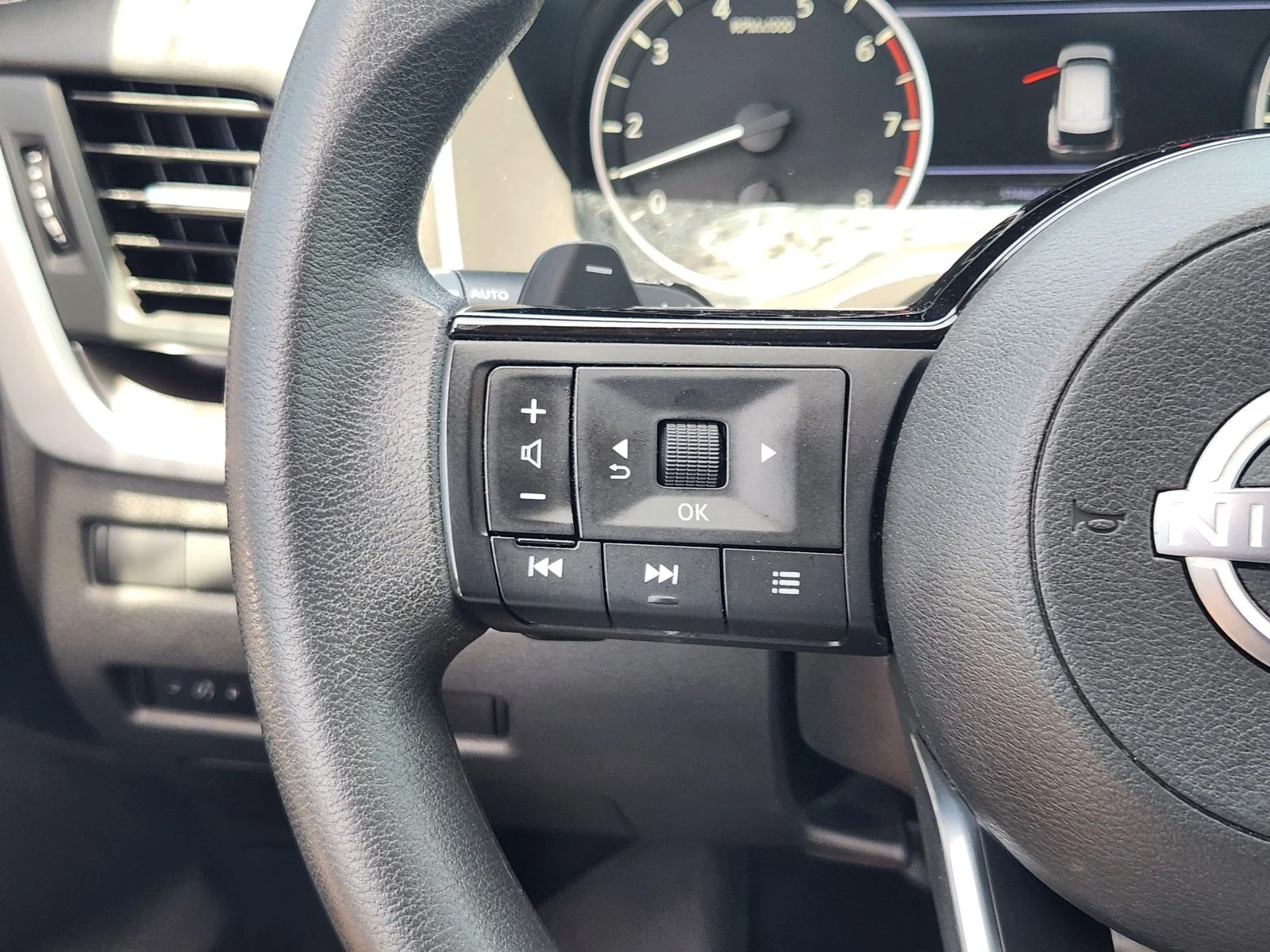 Used 2023 Black Nissan SV image 28