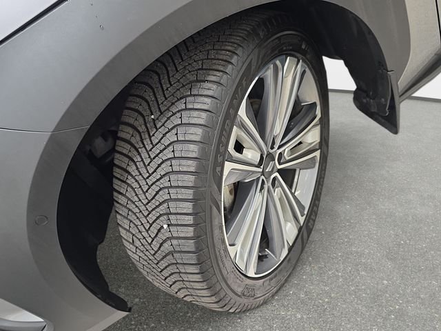 Used 2023 Black Subaru Touring image 29