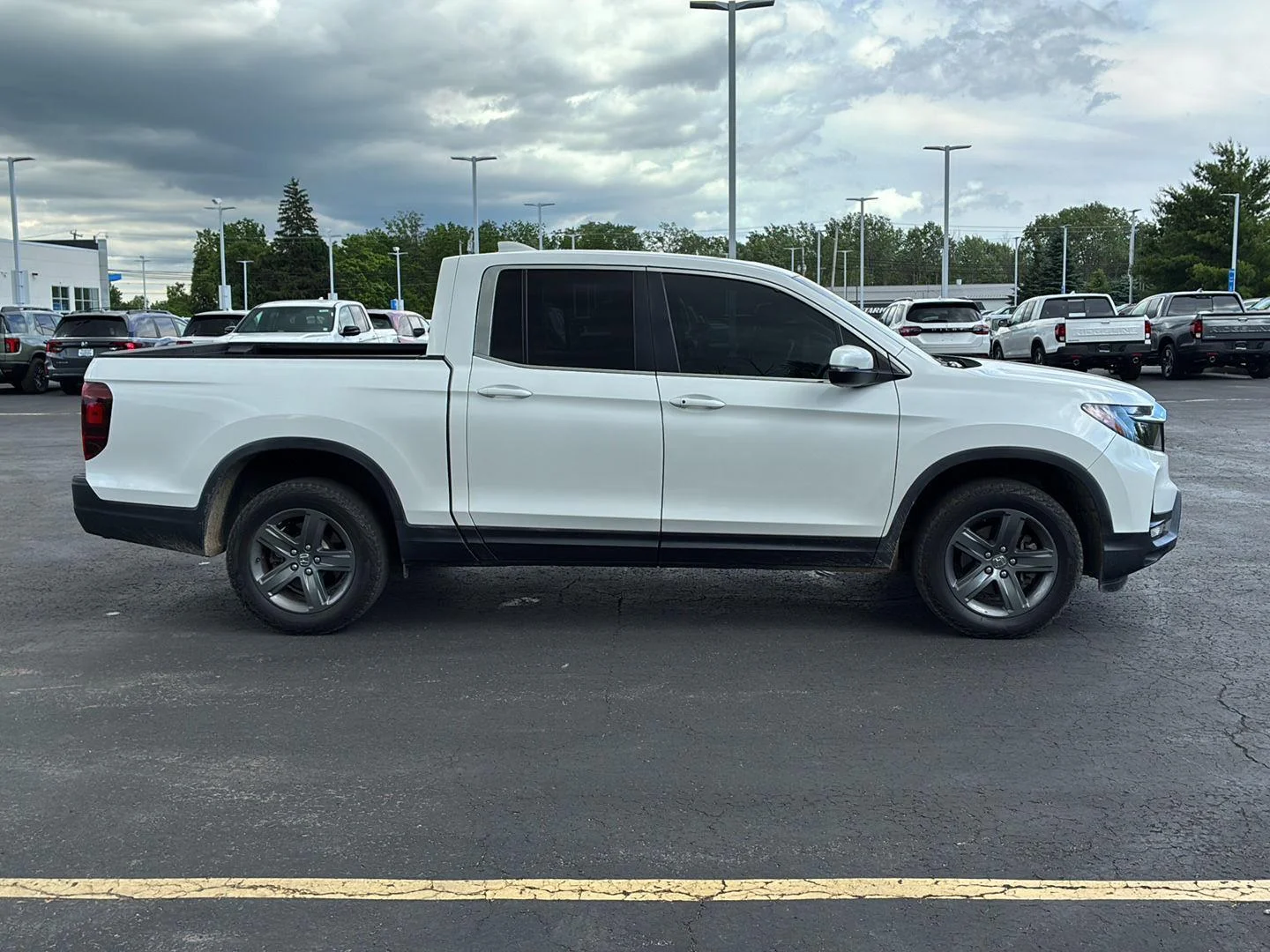 Used 2023 Platinum White Pearl Honda RTL image 16