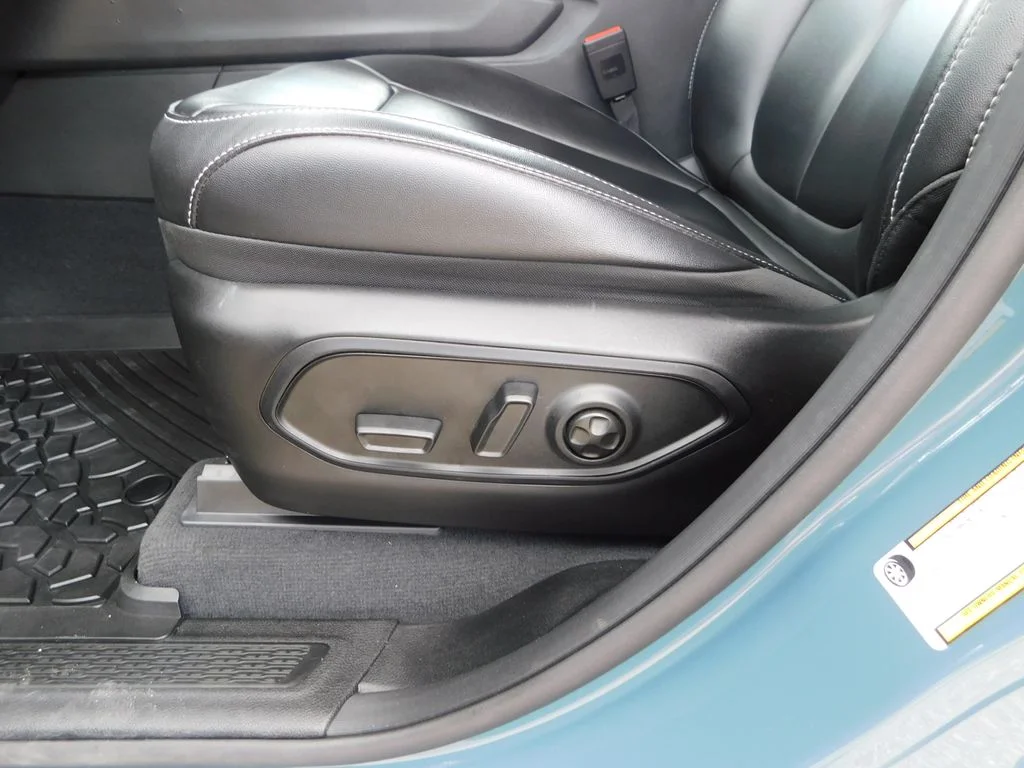 Used 2026 Steel Blue Jeep Limited image 16