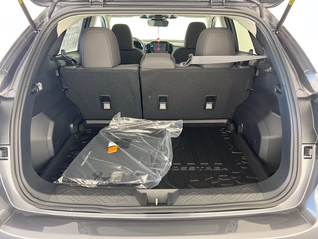 New 2026 MAGNETITE GRAY PEARL Subaru Premium image 25