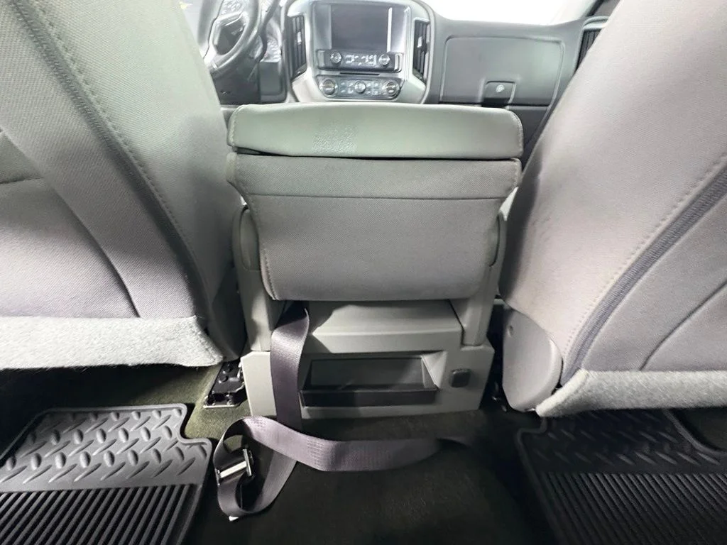 Used 2017 Pepperdust Metallic Chevrolet LT image 27