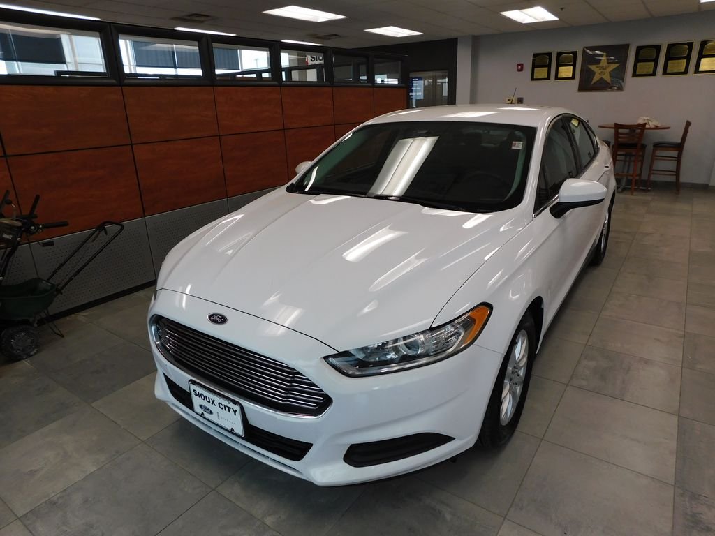 2015 Ford Fusion S