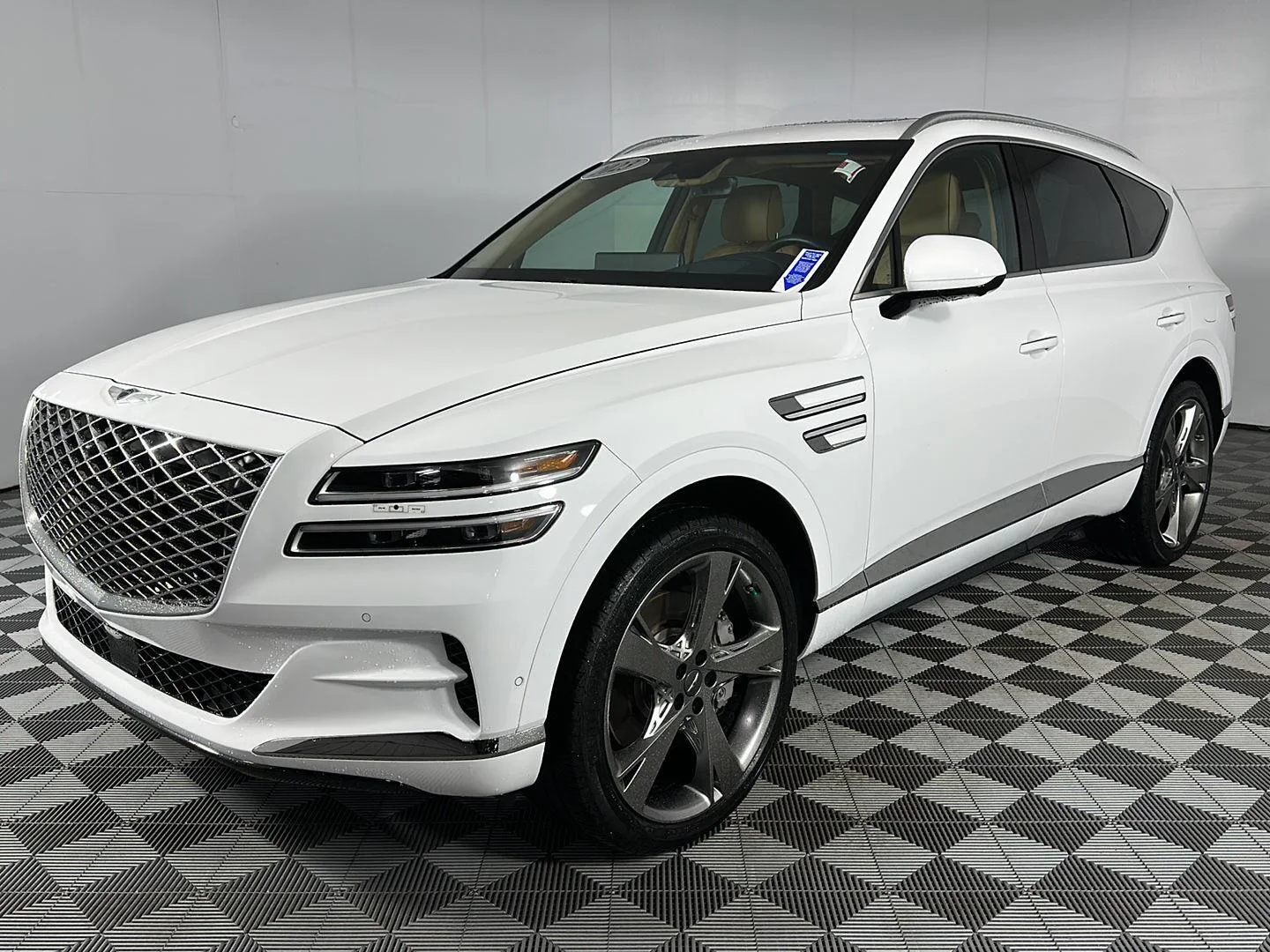 Used 2023 Alta White Genesis 3.5T image 5