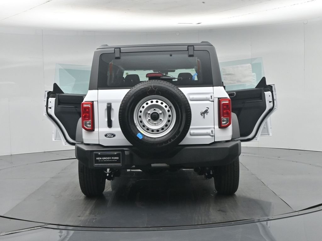 New 2026 Oxford White Ford Base image 31