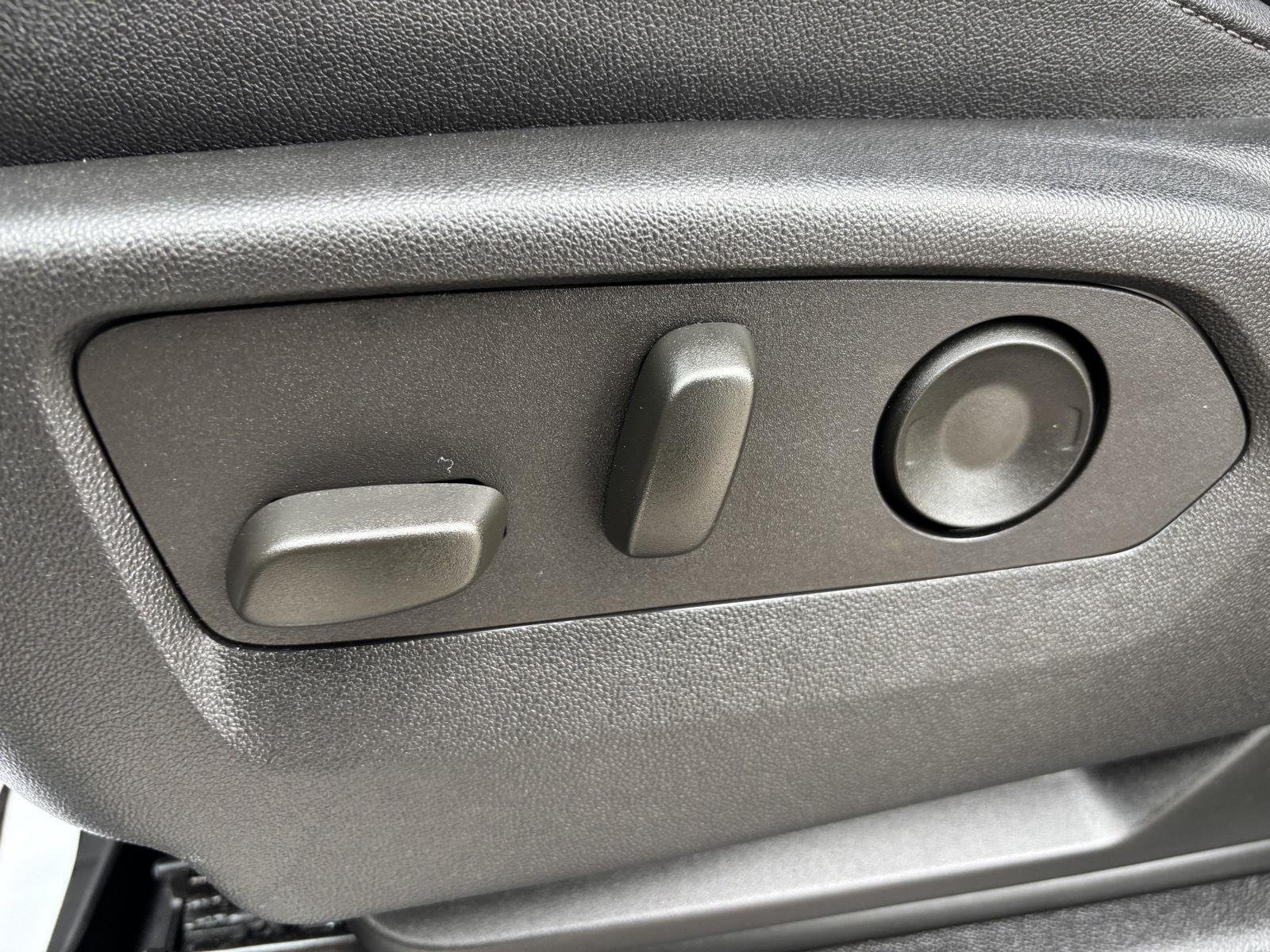 Used 2023 Sterling Gray Metallic Chevrolet Z71 image 17