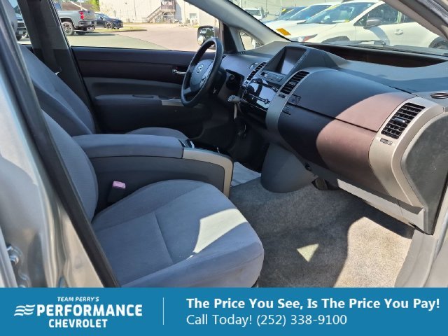 Used 2005 Silver Toyota Base image 23
