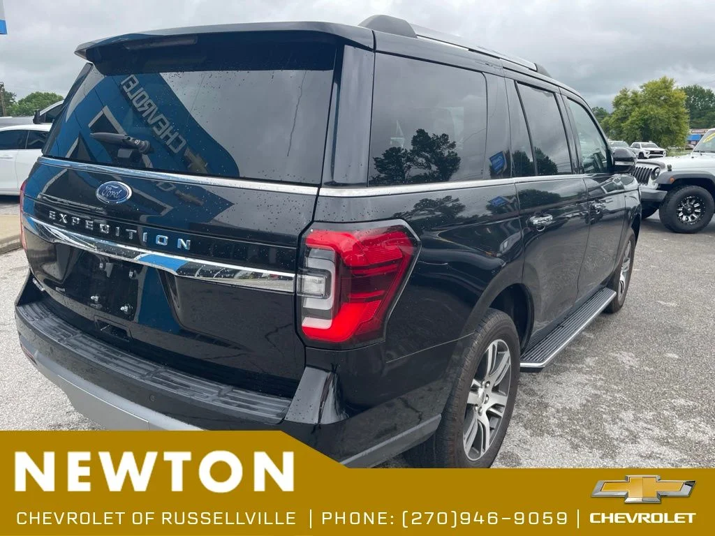 Used 2023 Black Metallic Ford Limited image 20
