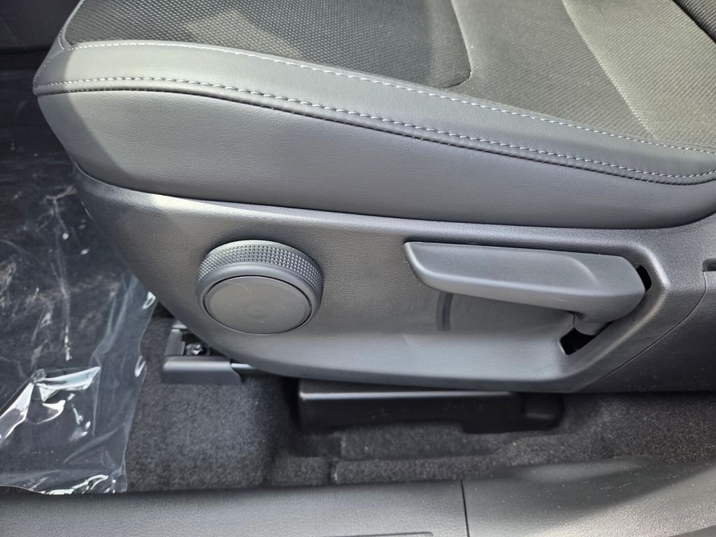 New 2026 Machine Gray Metallic Mazda 2.5 S Select AWD image 4