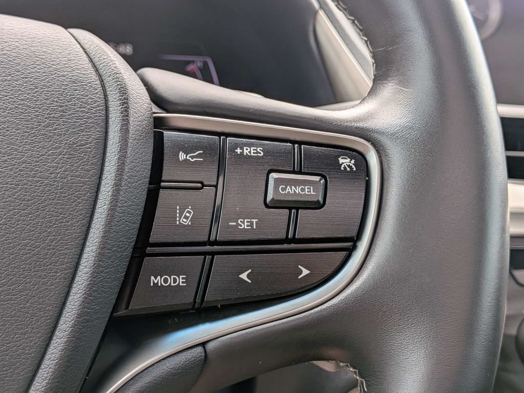 Used 2021 Silver Lexus 350 image 33