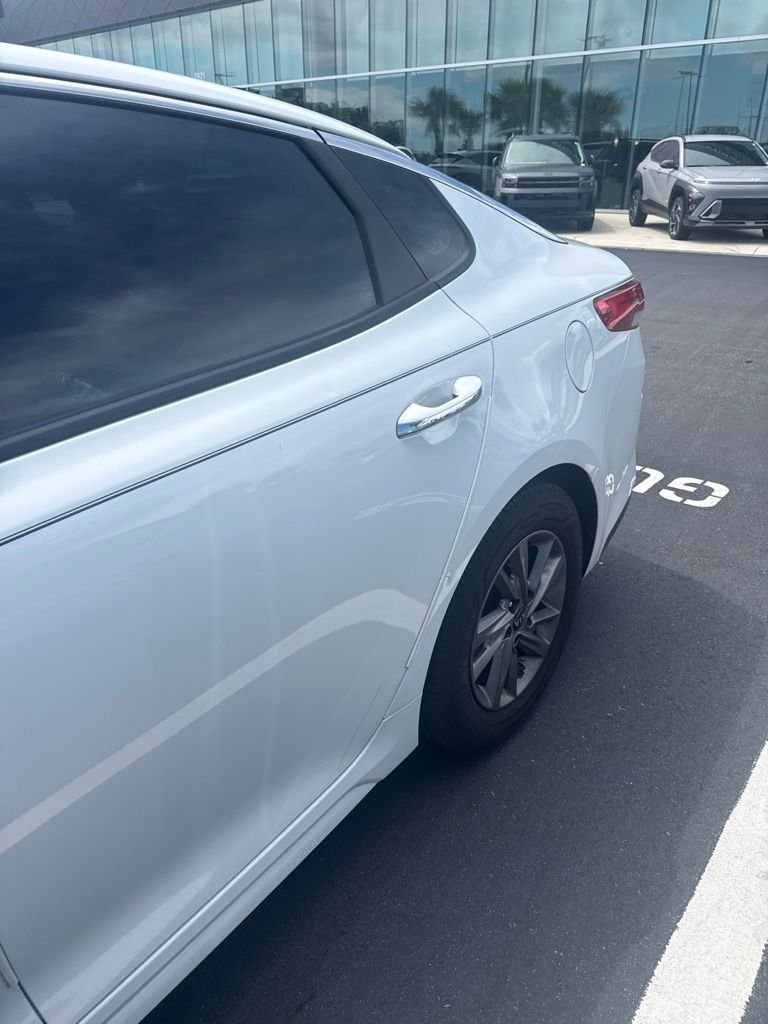 2019 Kia Optima LX - Photo 9