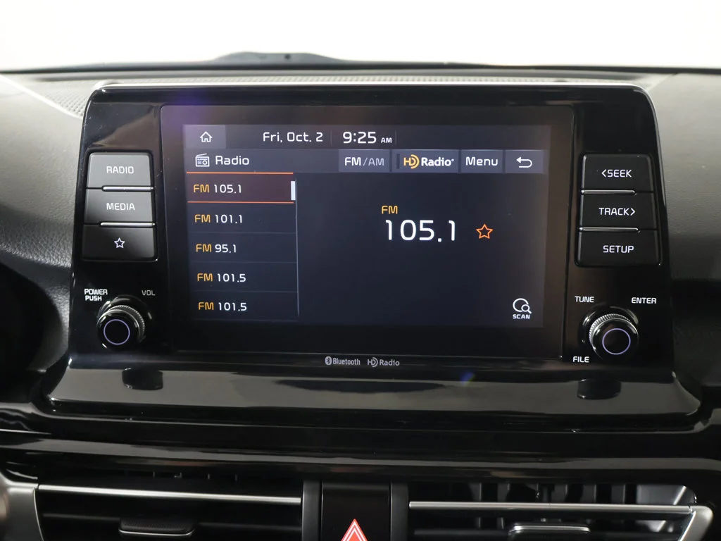 Used 2021 White Kia EX image 43