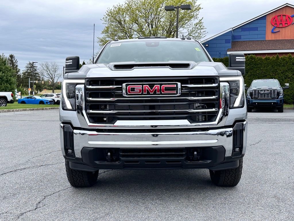 New 2026 Sterling Metallic GMC SLE image 4