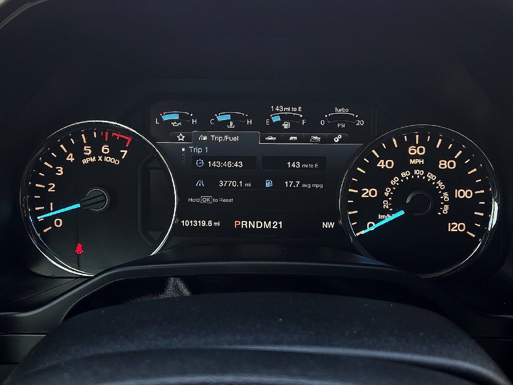 Used 2016 Black Ford Lariat image 23