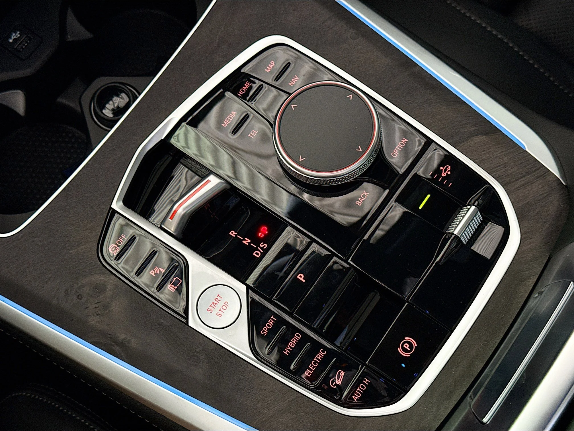 2026 BMW X5 50e - Photo 33