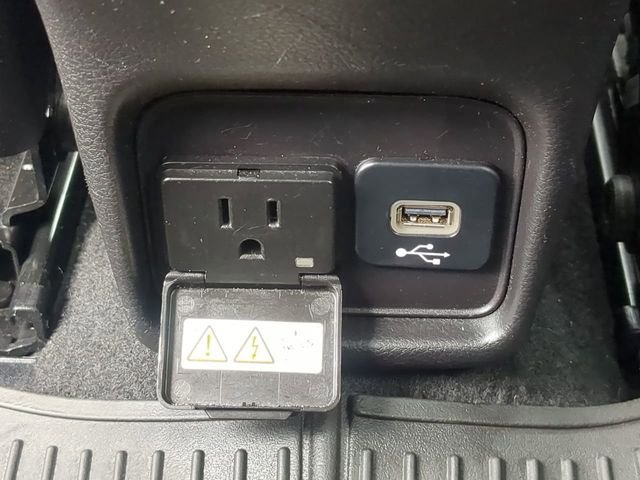 Used 2020 Silver Jeep Trailhawk image 16