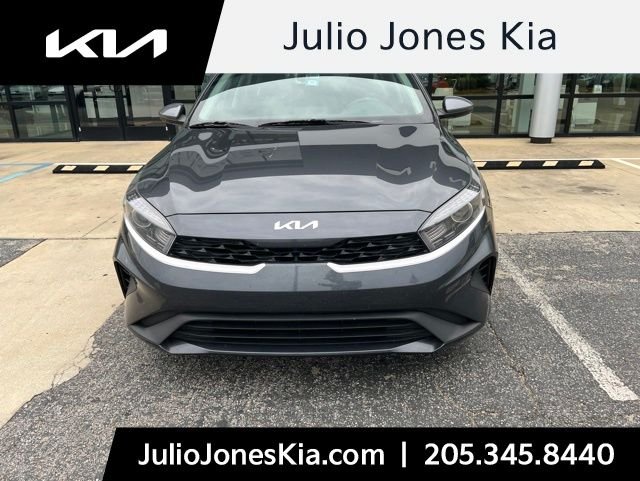 2023 Kia Forte LXS AT's photo
