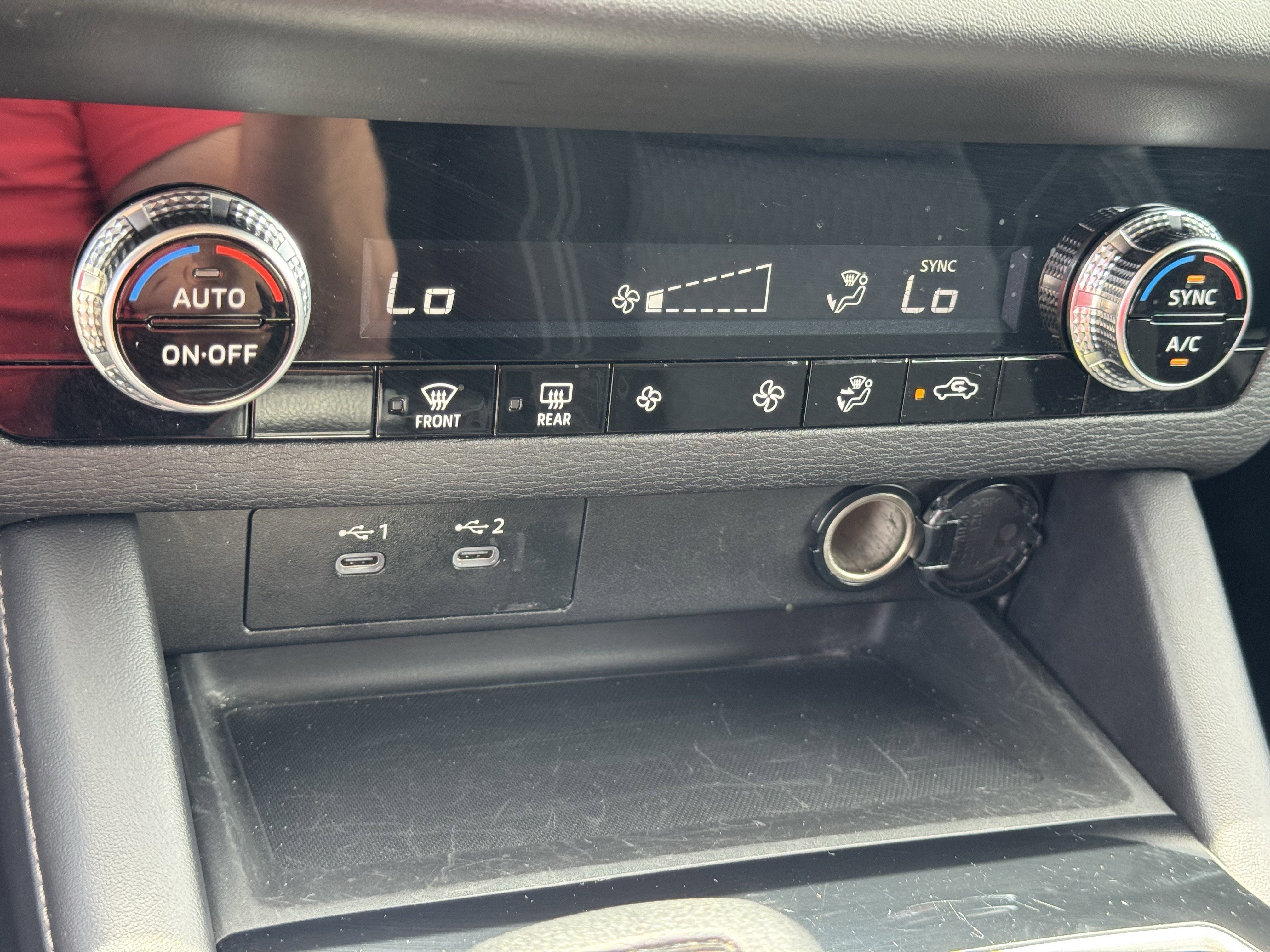 Used 2025  Mitsubishi ES image 33