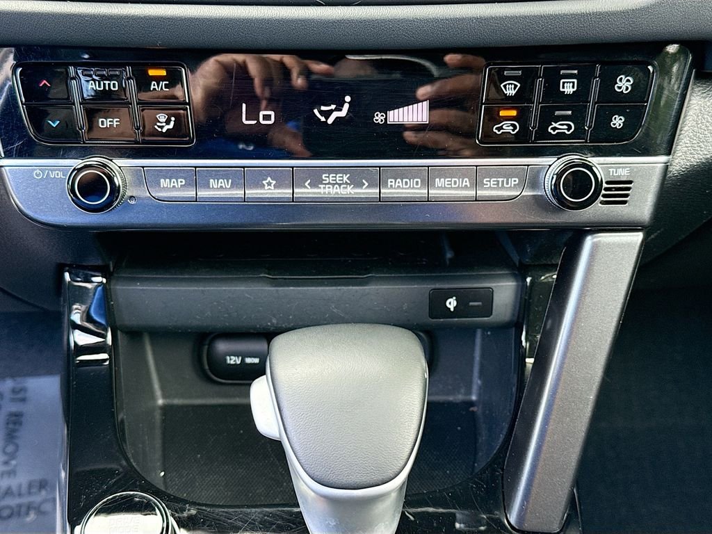 Used 2024 Pluton Blue Kia EX image 16