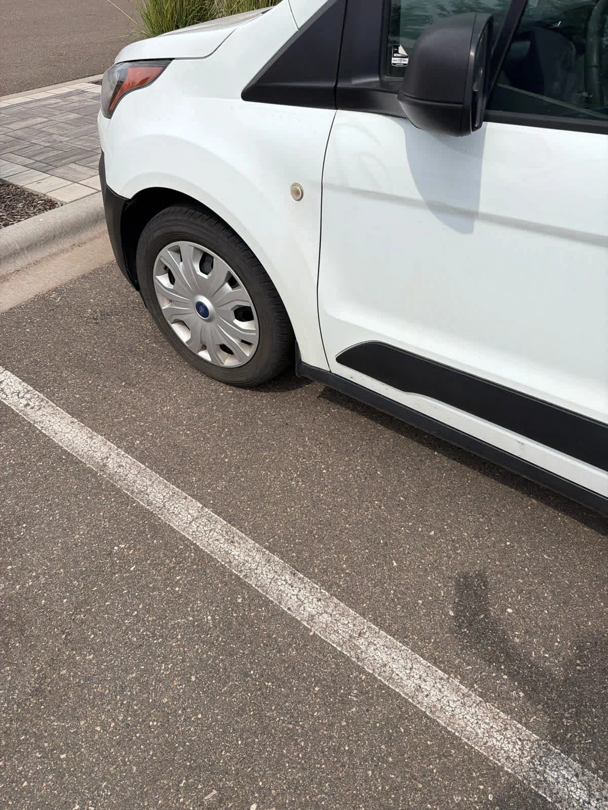 Used 2021 Frozen White Ford XL image 7