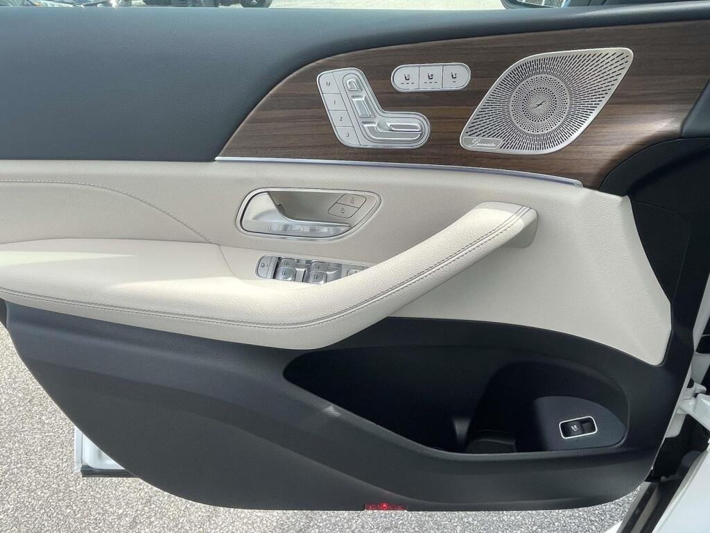 New 2026 Polar White Mercedes-Benz GLE 450 image 29