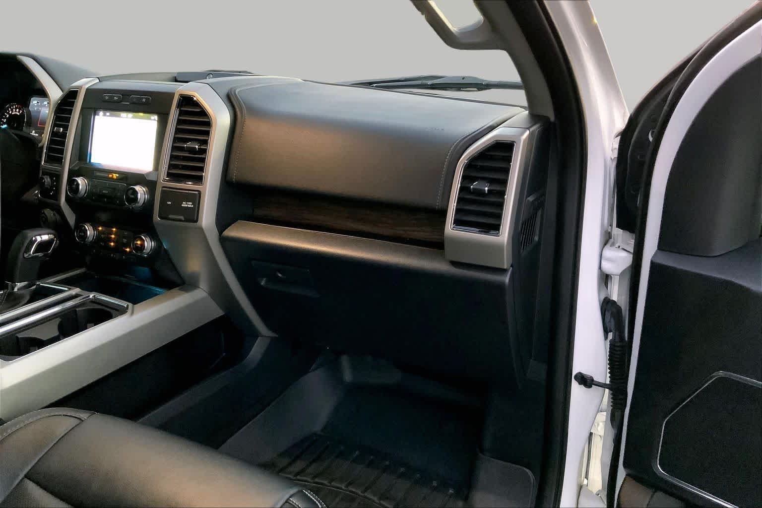 Used 2019 Oxford White Ford LARIAT image 15