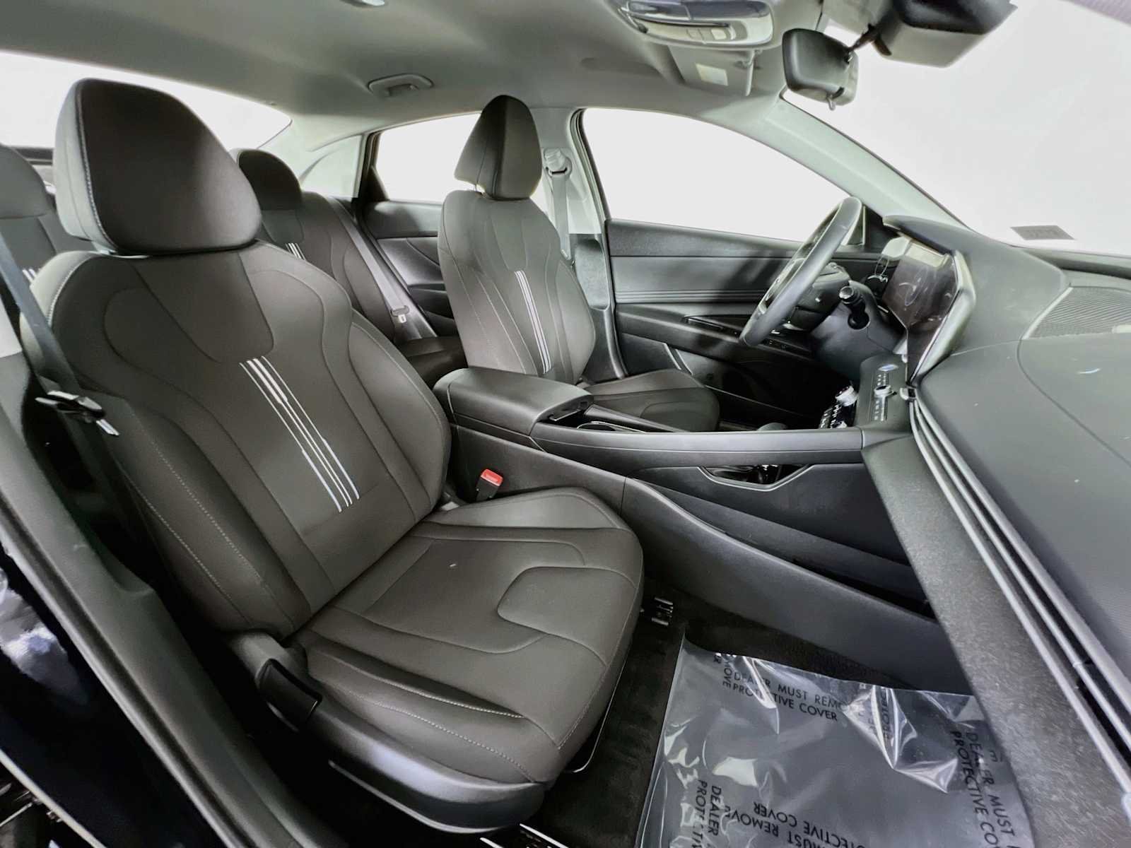 Used 2023 Onyx Black Hyundai SEL image 28