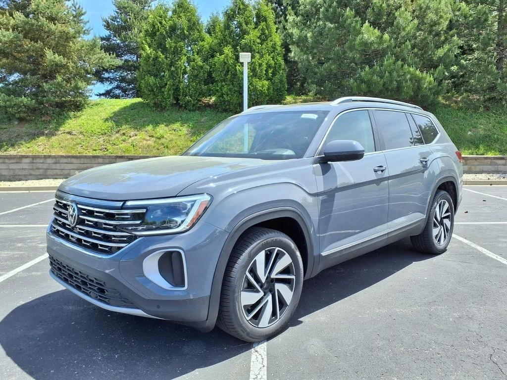 New 2026 Pure Gray Volkswagen SEL image 5
