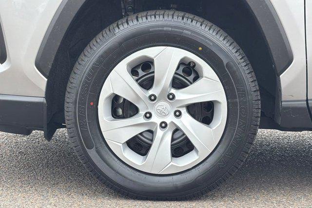 Certified Used 2024 SILVER SKY METALLIC Toyota  image 25