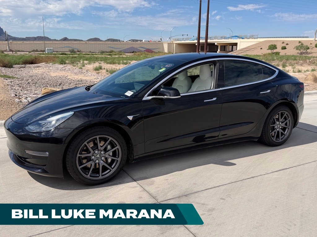 Used 2018 Black Tesla Mid Range image 1