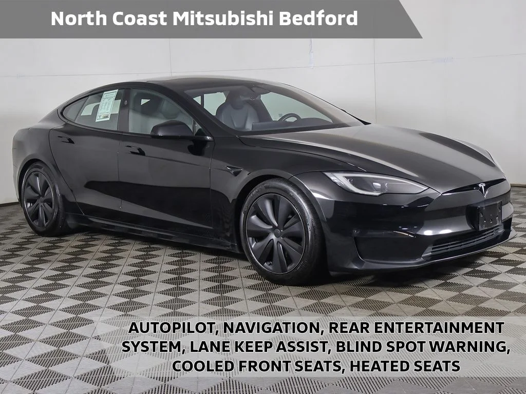 2023 Tesla Model S Standard Range's photo