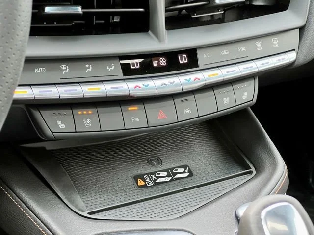 2025 Cadillac CT4 Sport - Photo 28