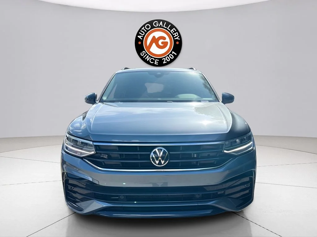 Used 2023 Gray Volkswagen 2.0T SE R-Line Black image 2